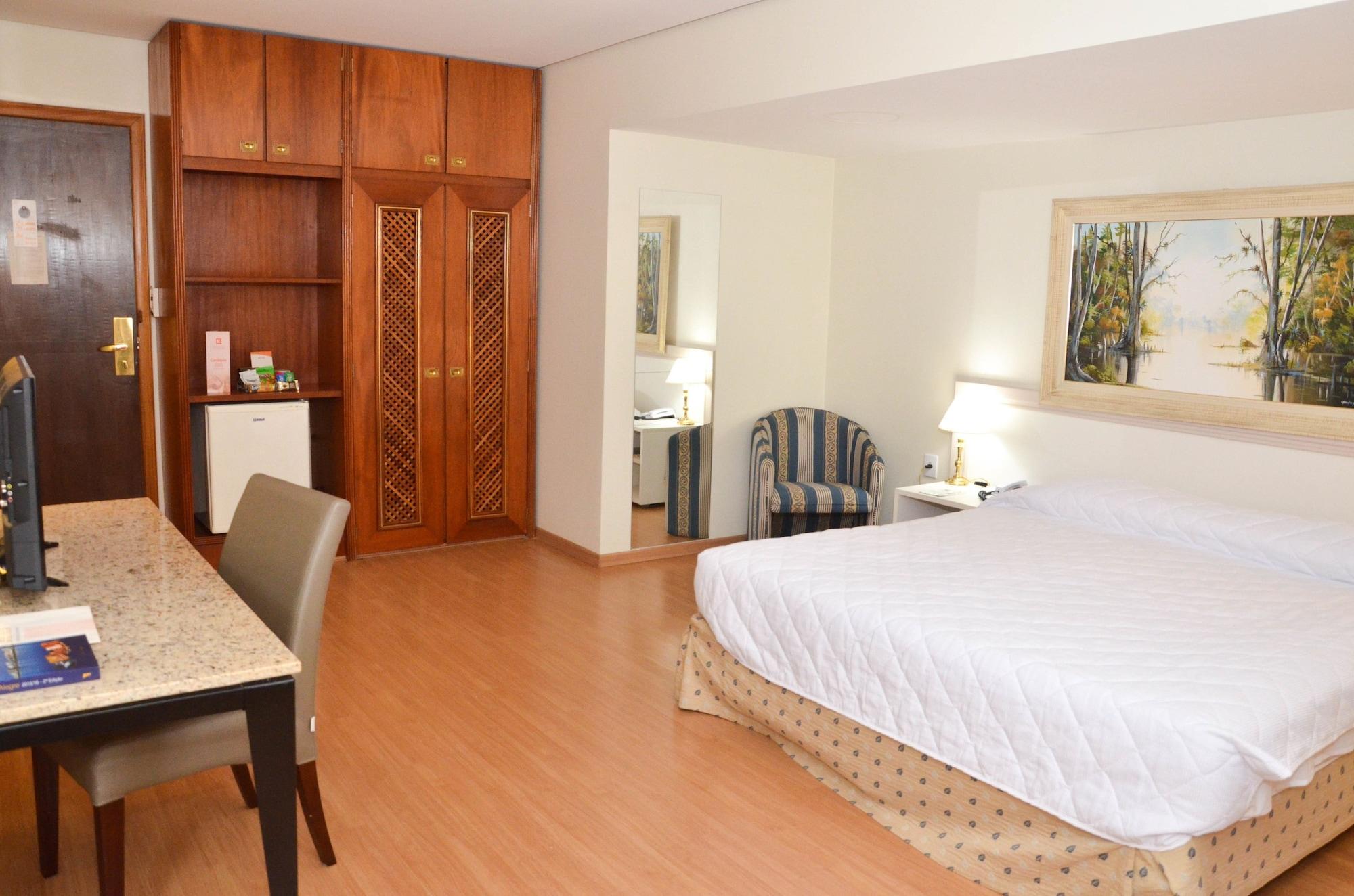 Embaixador & Centro De Eventos By Fast10 Hotel Porto Alegre